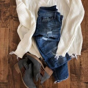 Boutique Kancan distressed blue jeans